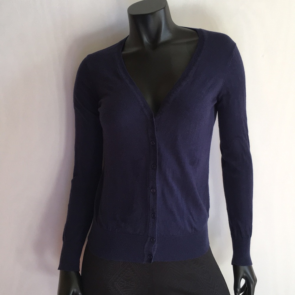 FOREVER 21 WOMEN’S CARDIGAN SWEATER SIZE SMALL